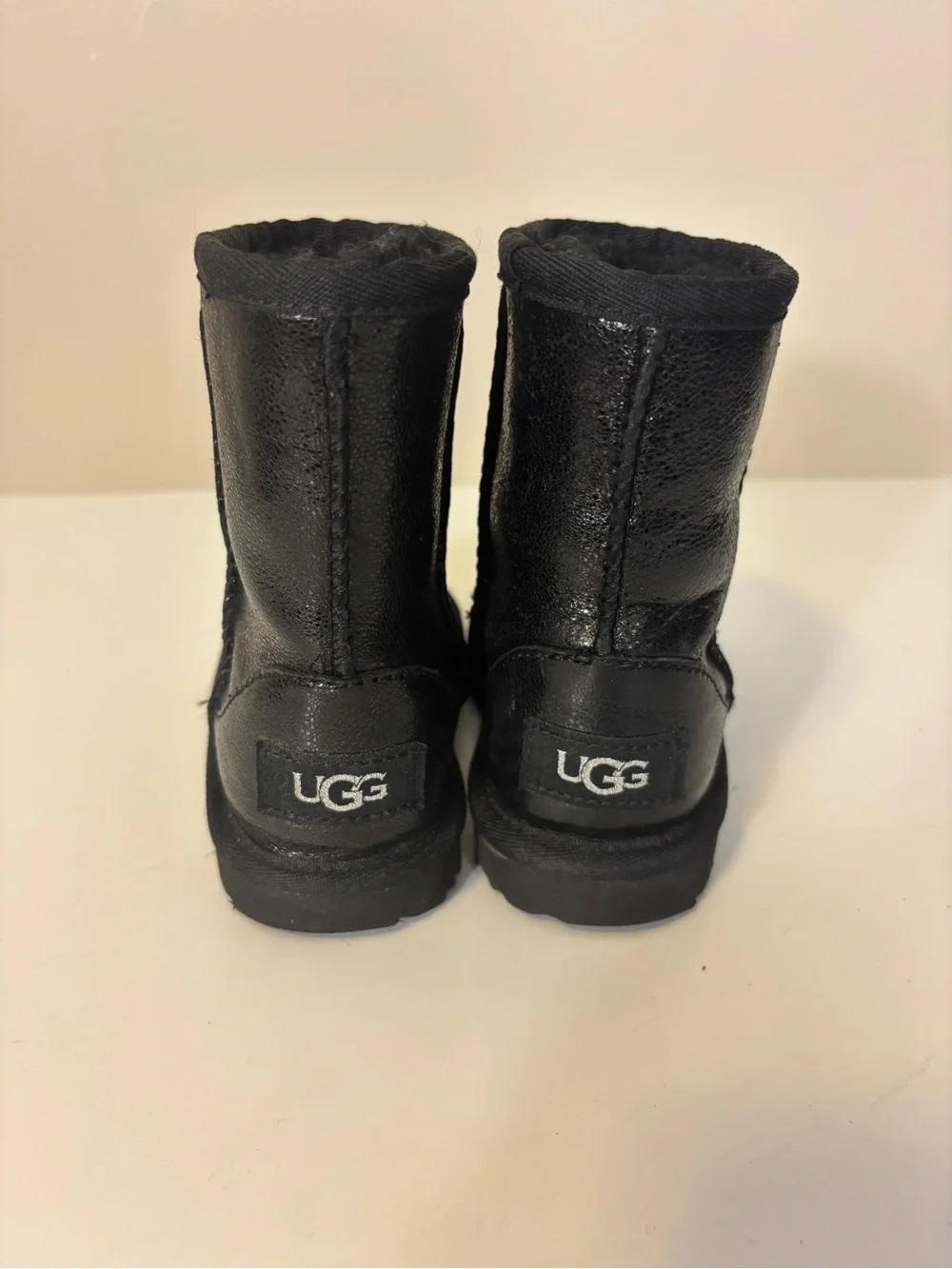 UGG Black Metallic Shimmer Shearling Fur Lined Winter Boots Little Girl’s 8